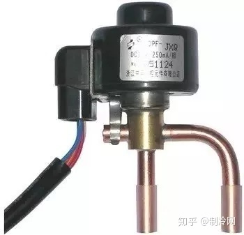 电子膨胀阀250