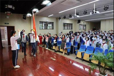 上海市陆行中学官网