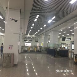 新风地铁站