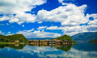 过年云南旅游