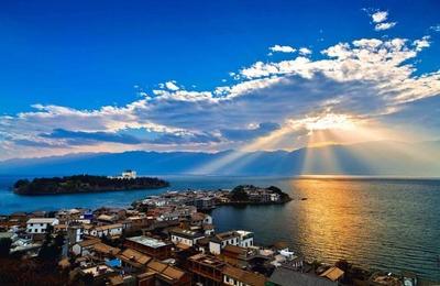 过年云南旅游