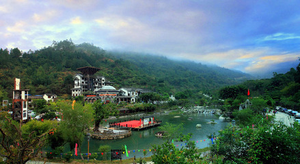 新兴天露山旅游度假区