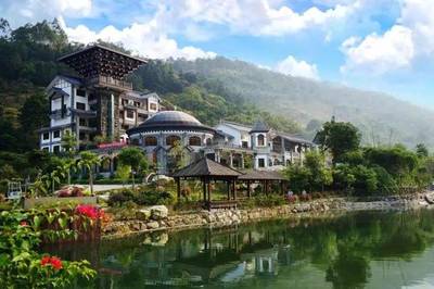 新兴天露山旅游度假区