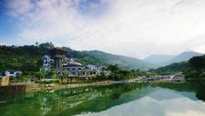 新兴天露山旅游度假区