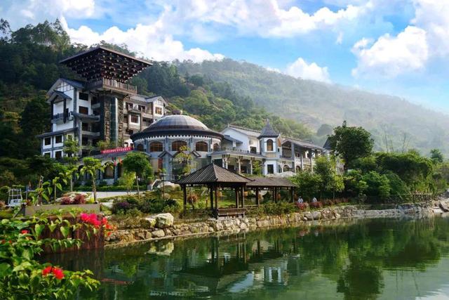 新兴天露山旅游度假区