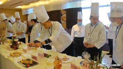 我附近美食餐厅推荐表