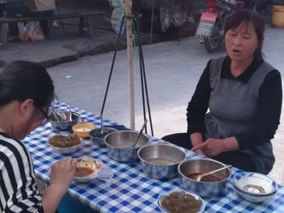 蓝田美食一条街在哪里