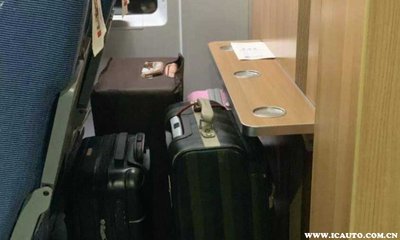 高铁的行李箱放在哪里