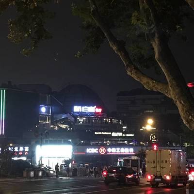 杭州南山路酒吧一条街