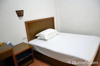仙桃职院对面罗湖宾馆