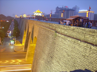 西安城墙距离