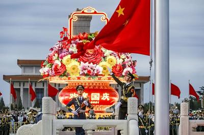 天安门升国旗是几点