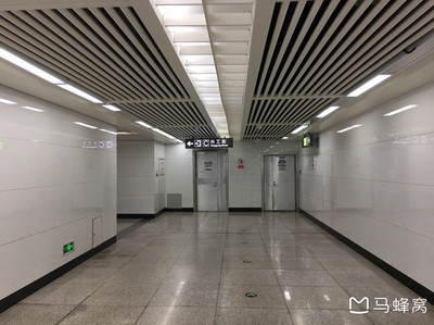 大连地铁星海广场站