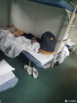 火车硬卧下铺怎么买