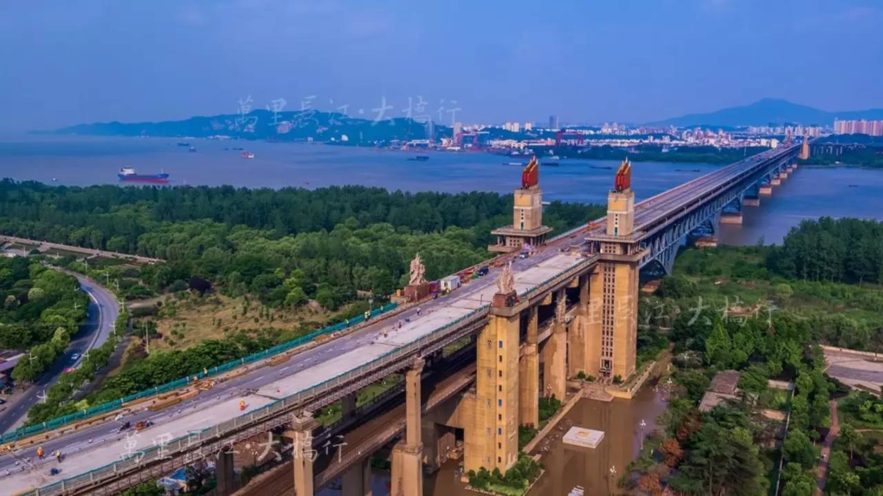 南京长江大桥怎么上去