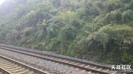 峨眉山火车