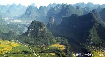 广西的十万大山在哪里