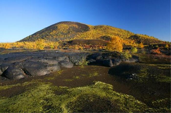 五大连池药泉山