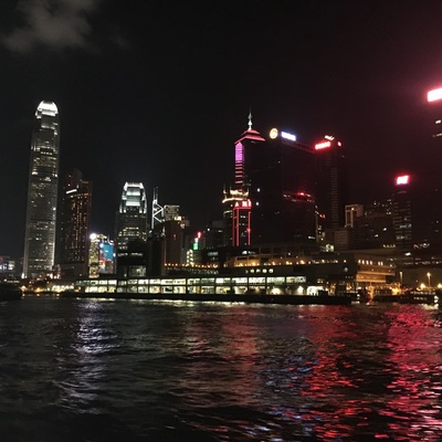 香港好玩还是上海好玩