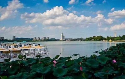 玄武湖公园旅游