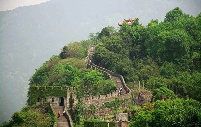 适合学生旅游的地方