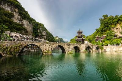 附近有什么景点好玩