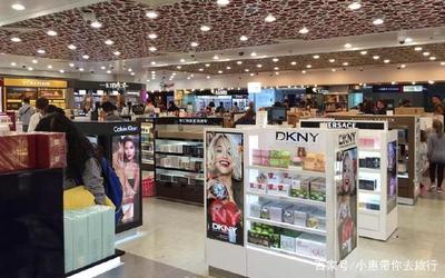 廊曼机场有免税店吗