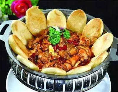 地锅鸡是哪里的菜