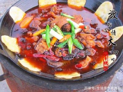 地锅鸡是哪里的菜