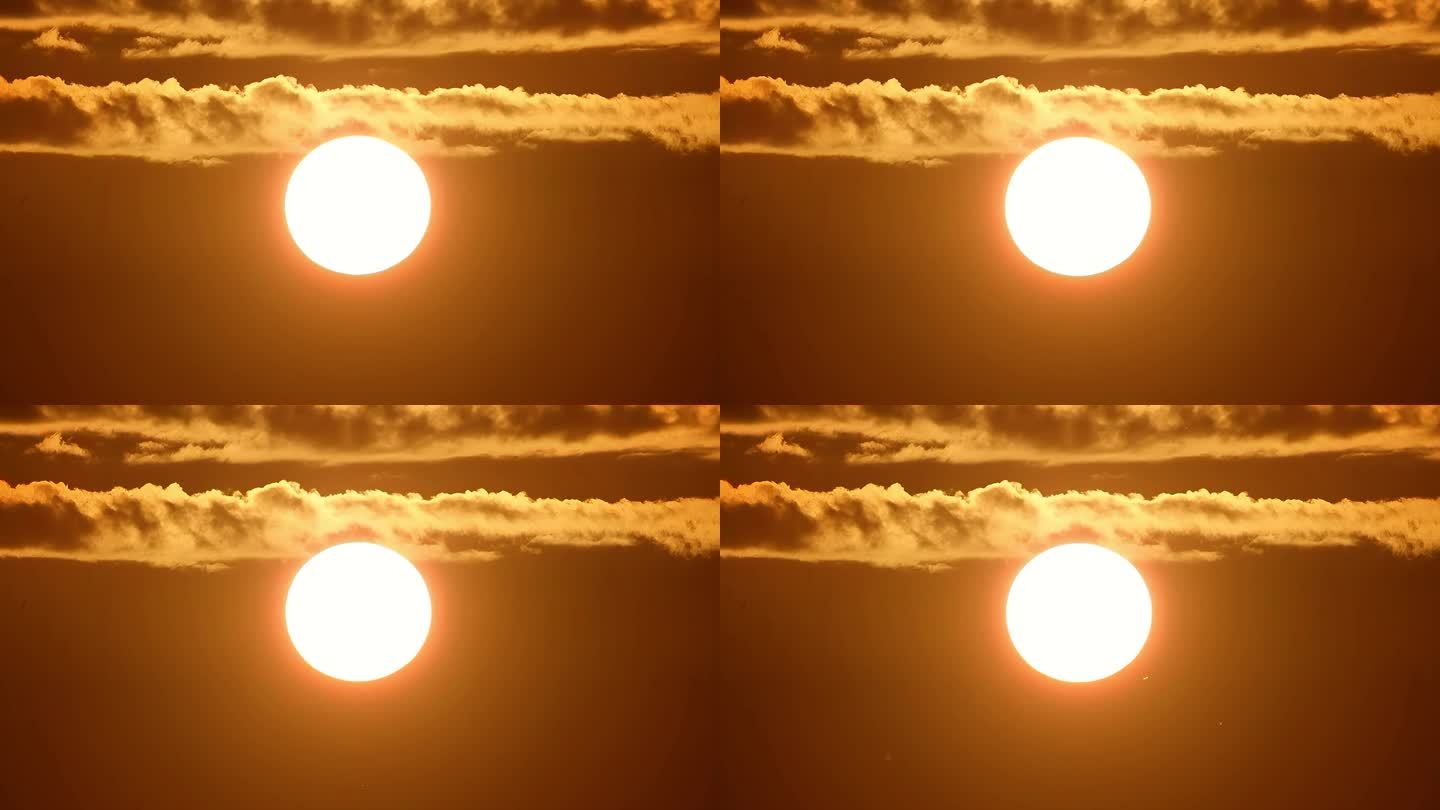夏天太阳几点下山