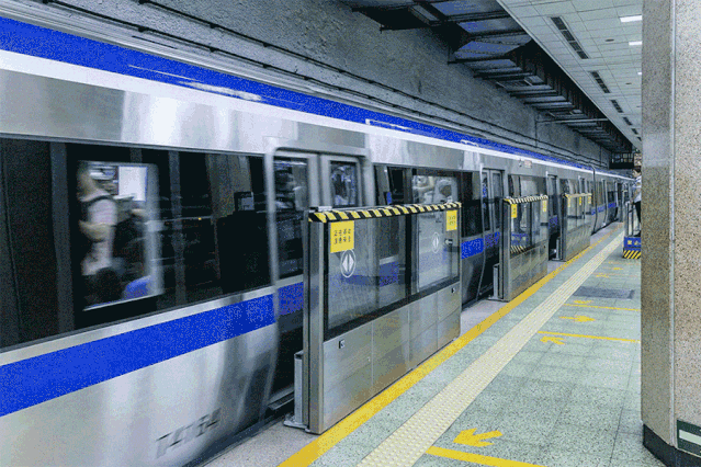 地铁站间距