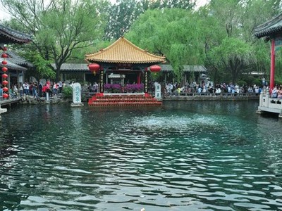 济南半日游最佳景点