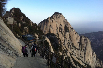 从西安到华山怎么坐车