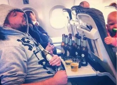 飞机上让带酒吗