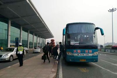 庄河到大连客车时间表