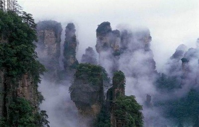 张家界本地旅游团