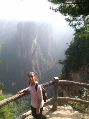 张家界本地旅游团