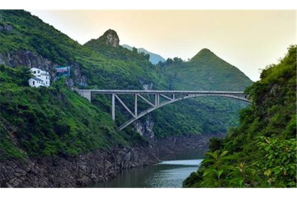 斯拉河景区公路建设