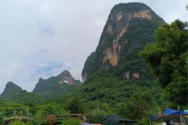 桂林月亮山景区
