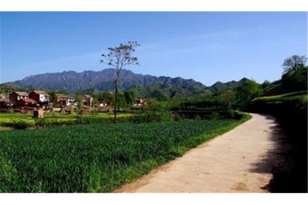 鲍旗寨村旅游风景区